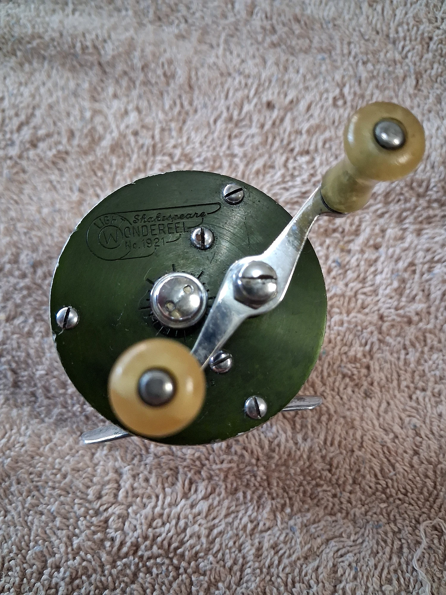 Shakespeare Wondereel Green Vintage Bait Casting Fishing Reel
